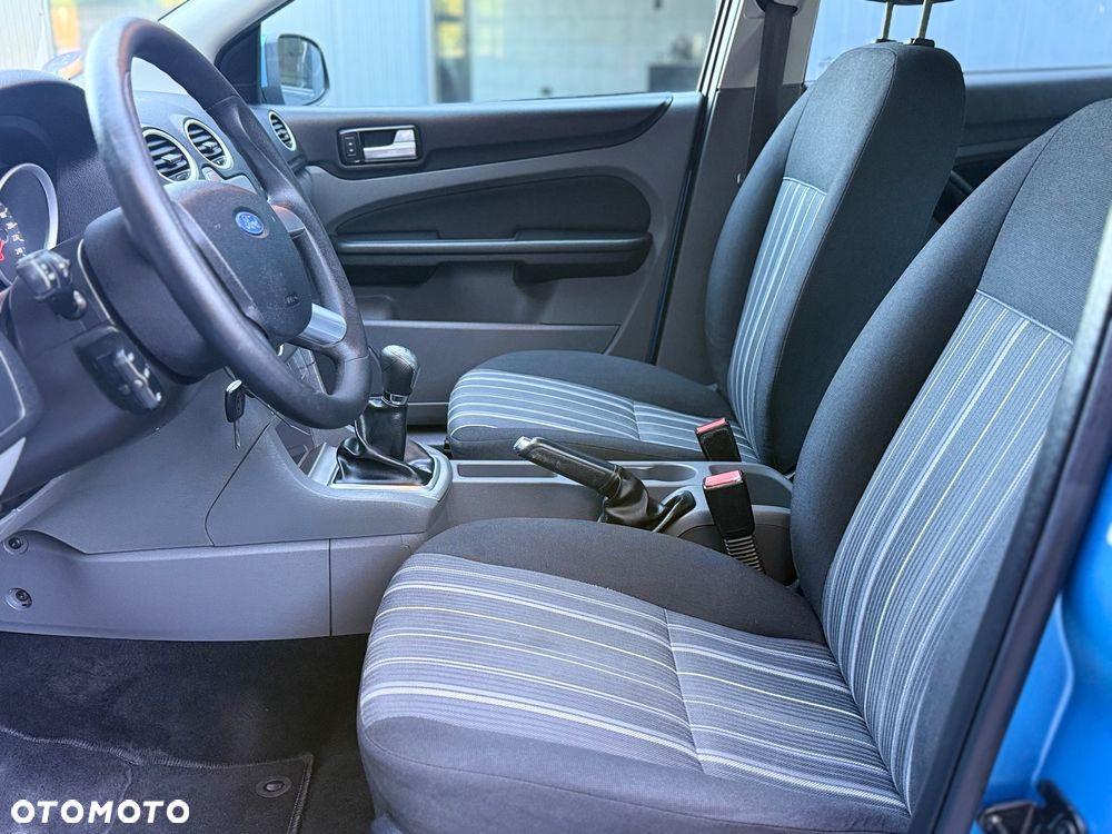 Ford Focus - 24
