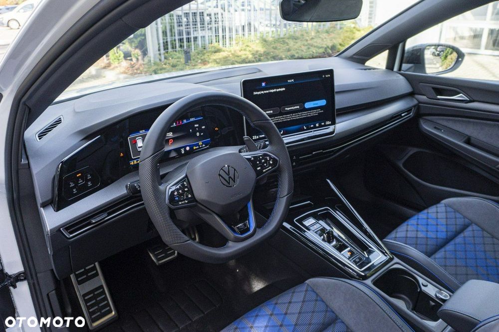 Volkswagen Golf - 17