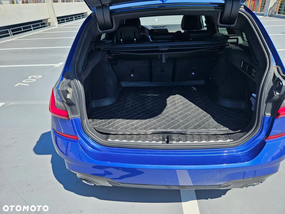 BMW Seria 3 320d xDrive M Sport sport - 16