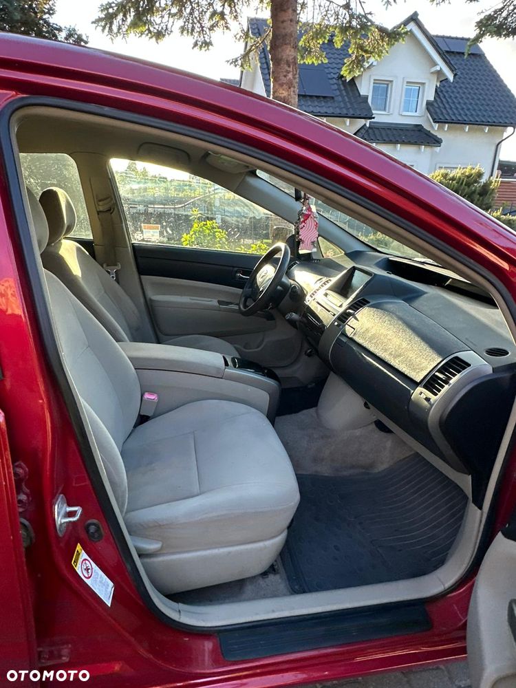Toyota Prius 1.5 VVT-i Sol - 38