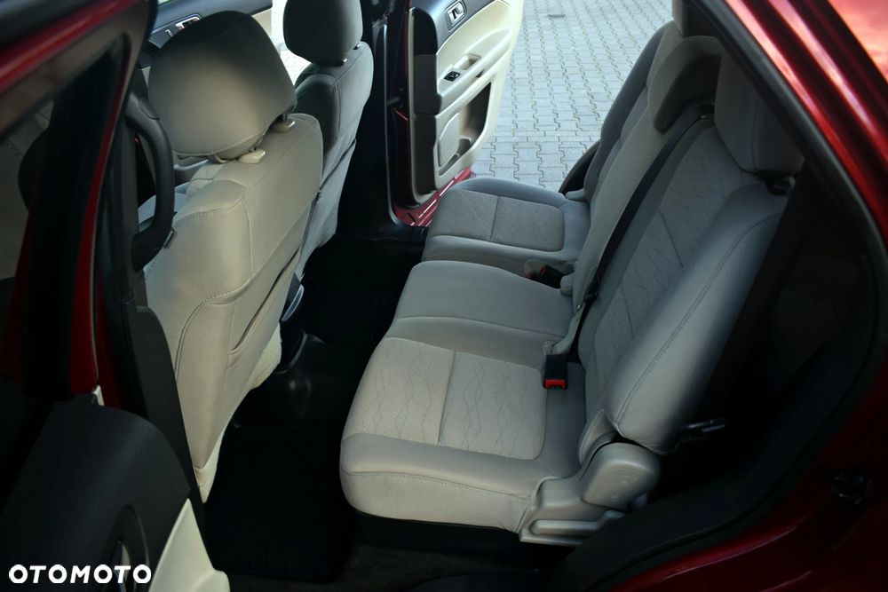Ford Explorer - 32