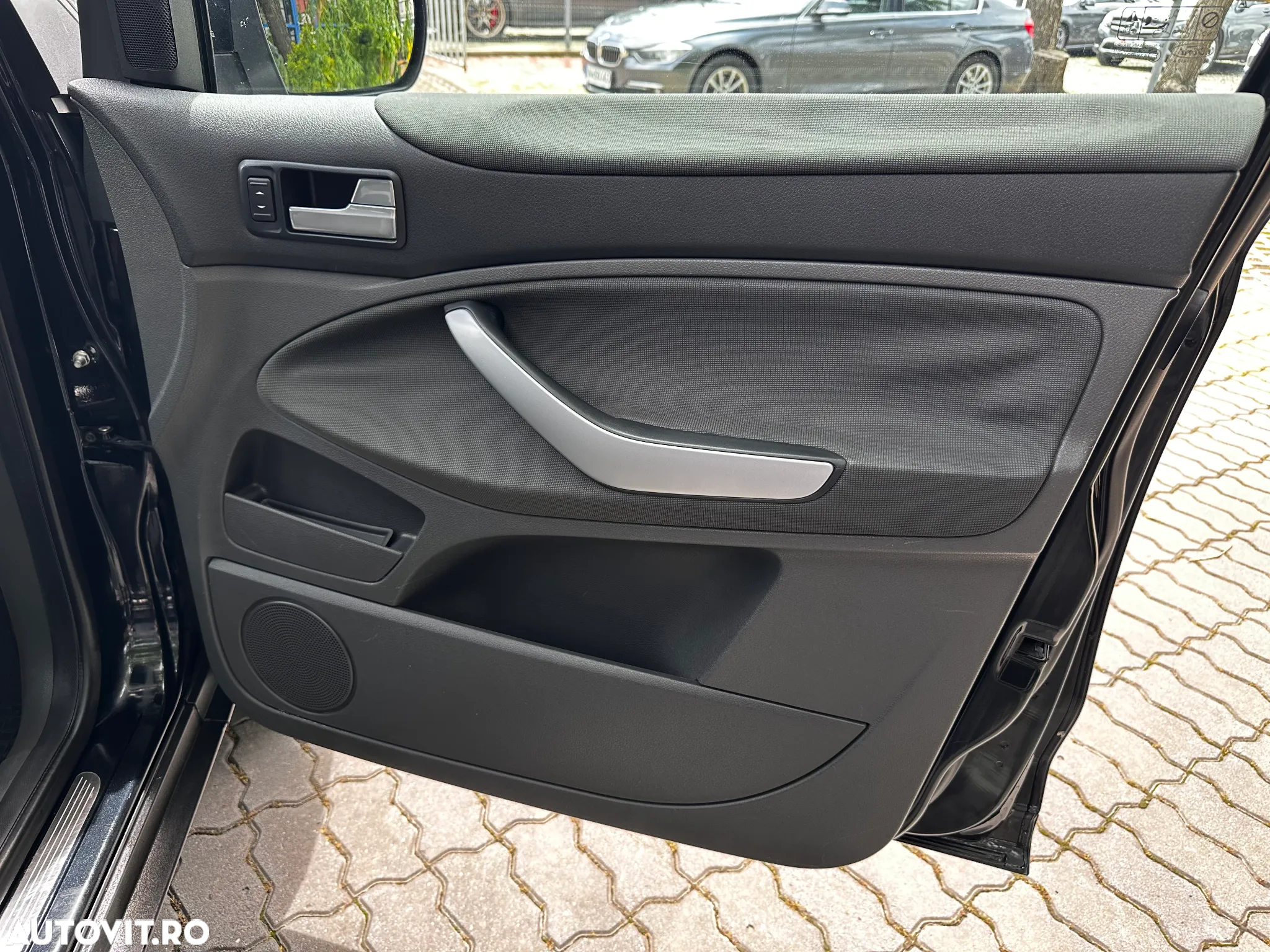 Ford Kuga 2.0 TDCi 2WD Trend - 30