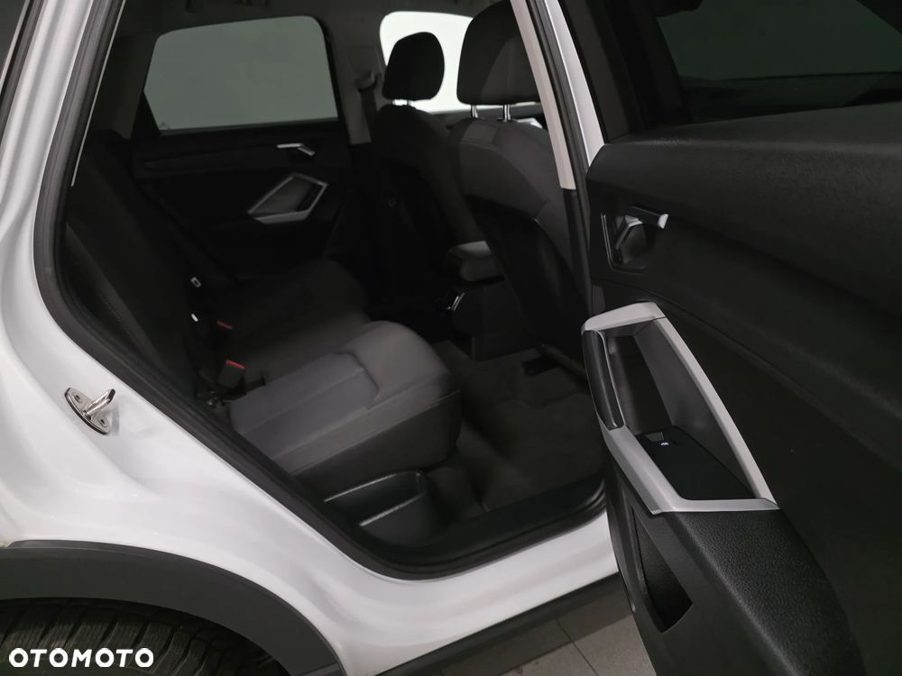 Audi Q3 35 TDI S tronic - 30