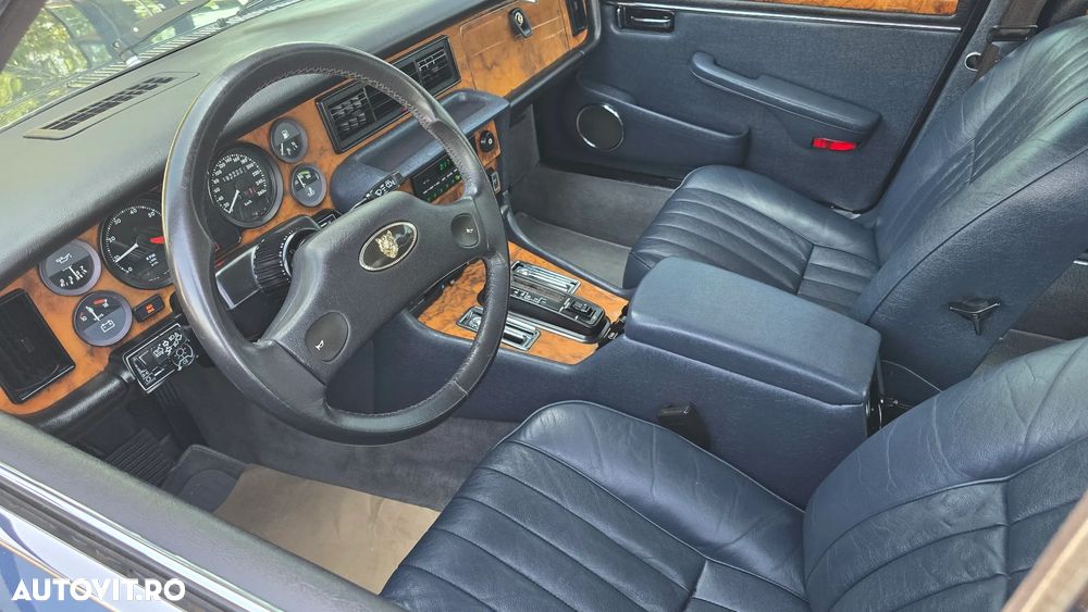 Jaguar XJ - 31