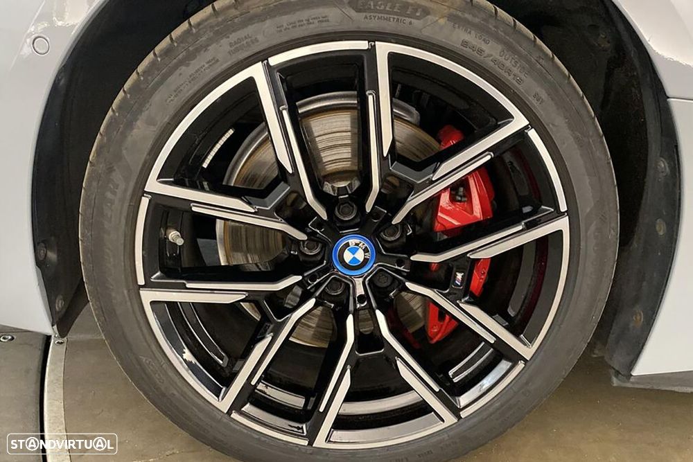 BMW i4 eDrive35 Pack Desportivo M - 12