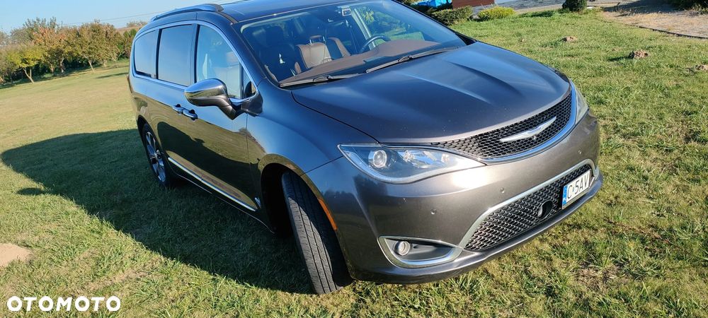 Chrysler Pacifica - 27