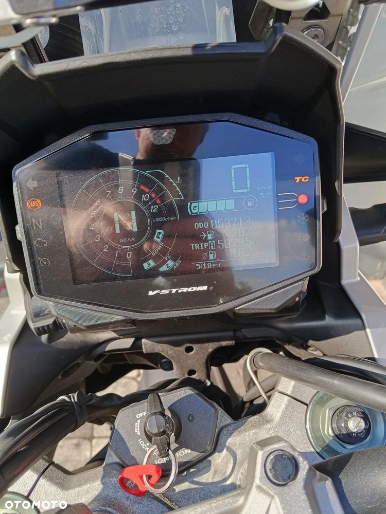 Suzuki V-STROM - 3