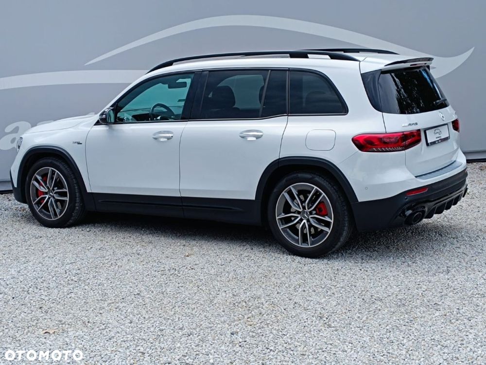 Mercedes-Benz GLB - 24