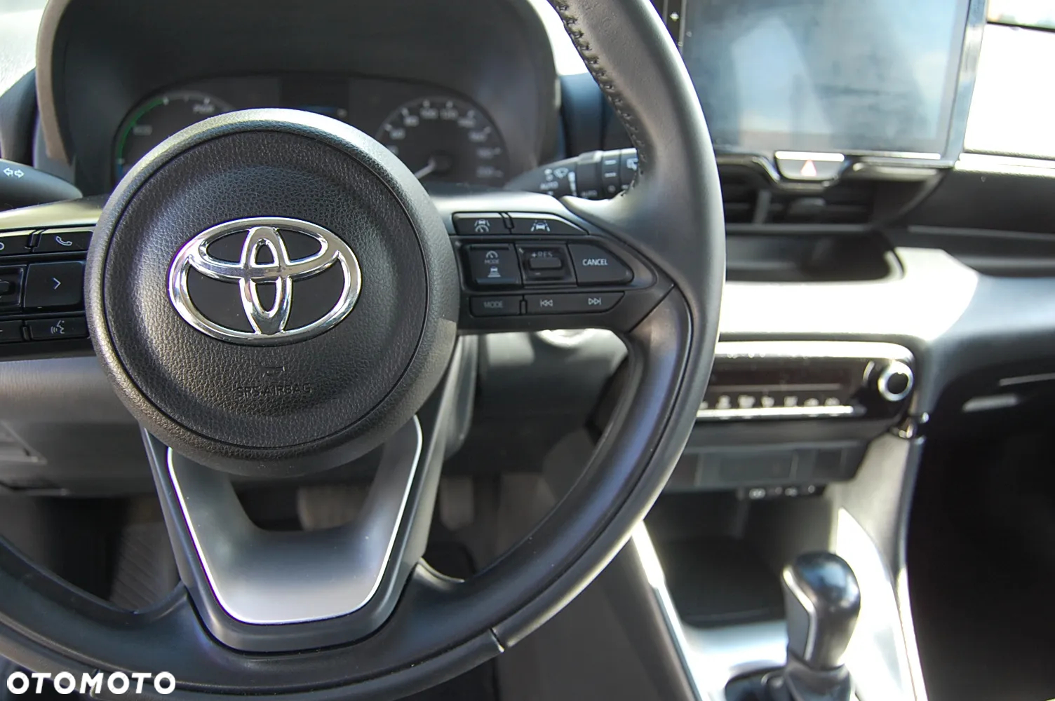 Toyota Yaris - 32
