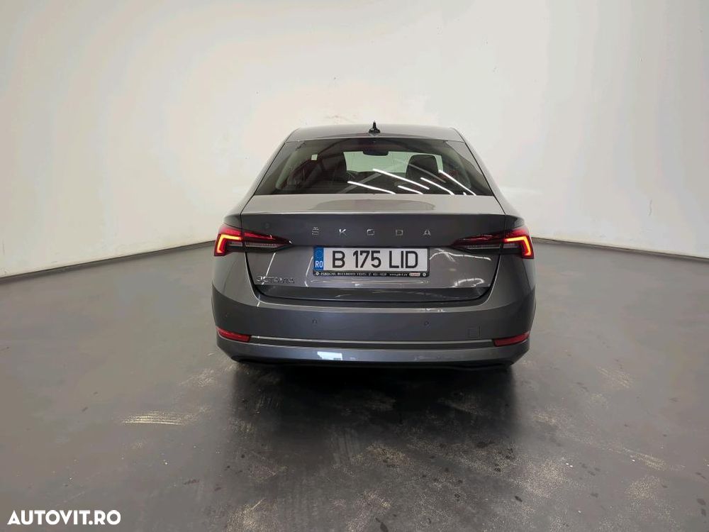 Skoda Octavia 2.0 TDI DSG Ambition - 5