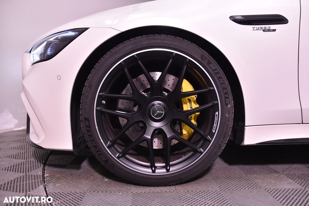 Mercedes-Benz AMG GT 53 4MATIC+ - 13