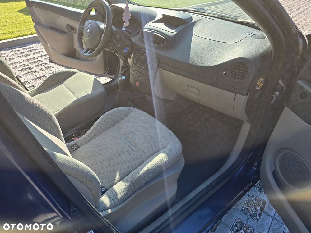 Renault Clio 1.4 16V Dynamique - 13