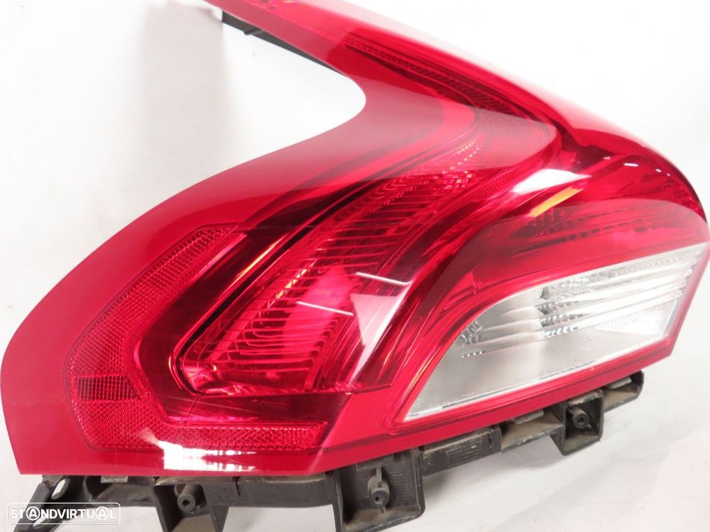 Farolim Esquerdo/Trás Seminovo/ Original VOLVO V40 Hatchback (525, 526) 31395844 - 2