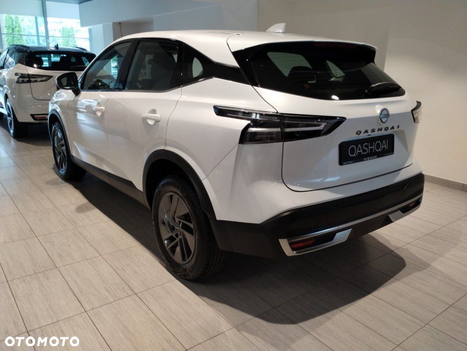 Nissan Qashqai - 4