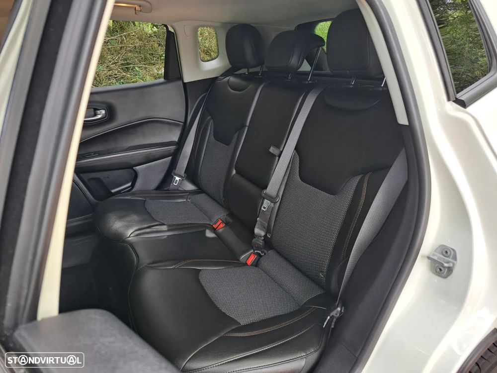 Jeep Compass 1.6 M-Jet Limited - 38