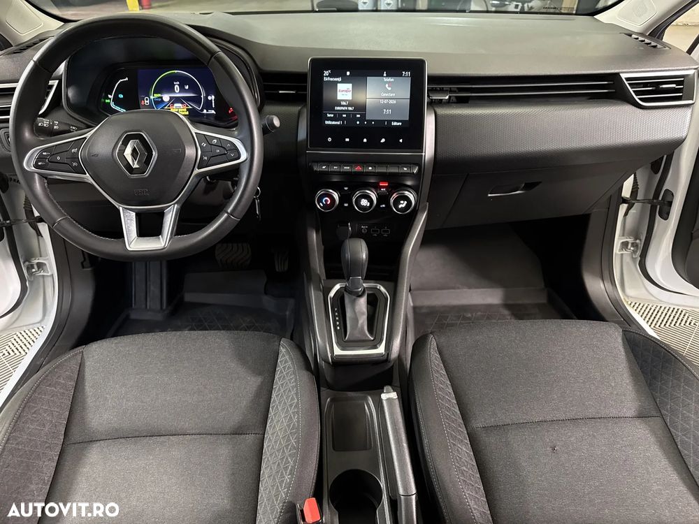 Renault Clio - 10