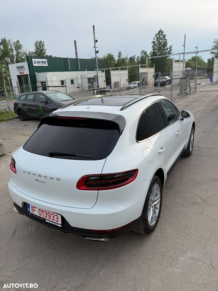 Porsche Macan Standard - 17