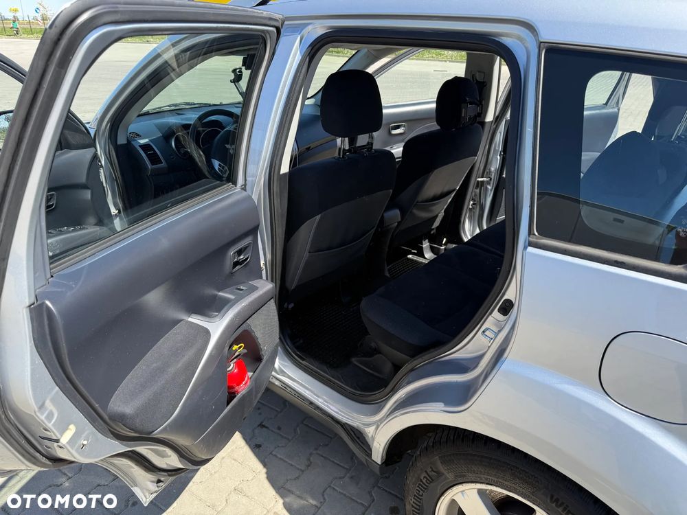 Mitsubishi Outlander 2.0 DID Intense - 5