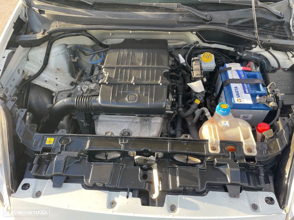 Fiat Punto 1.2 Lounge Start&Stop - 18