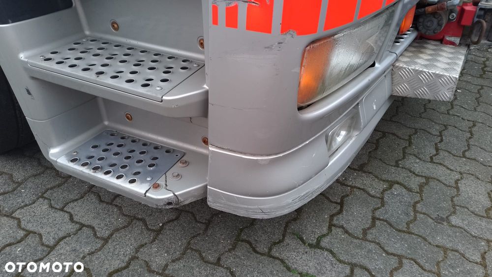 Mercedes-Benz 18 225 - 23