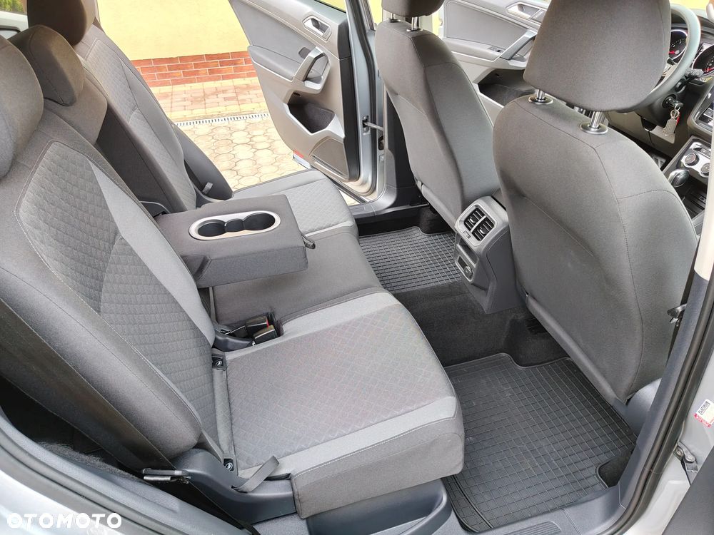 Volkswagen Tiguan Allspace - 22