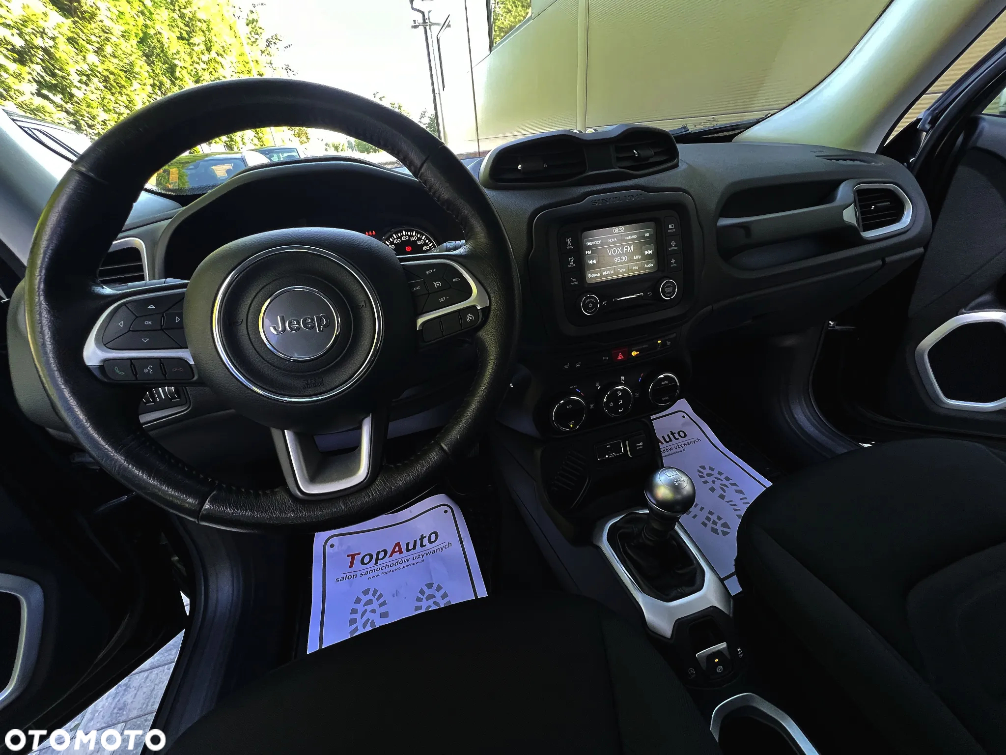 Jeep Renegade - 24