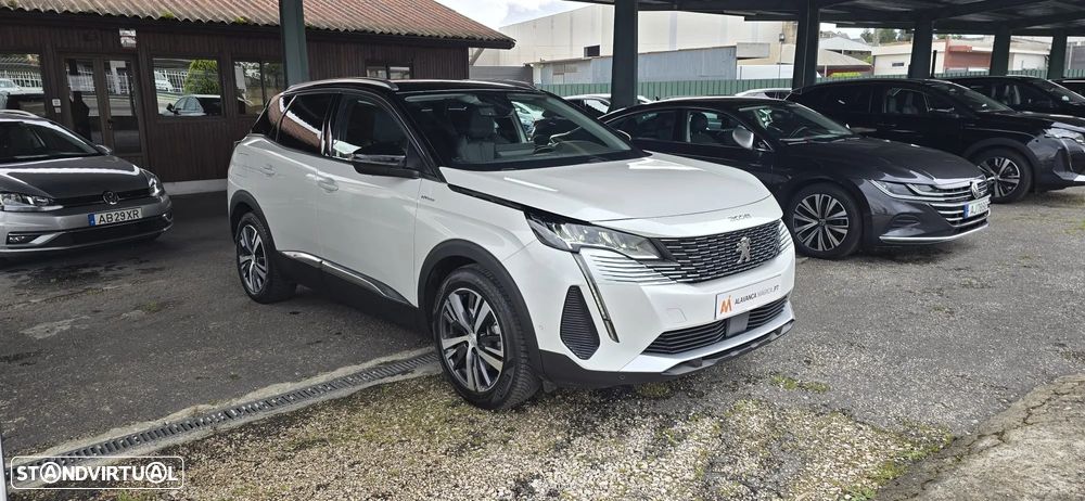 Peugeot 3008 Hybrid 225 e-EAT8 Allure Pack