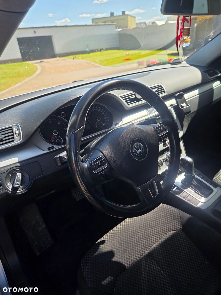 Volkswagen Passat 2.0 TDI Comfortline DSG - 7