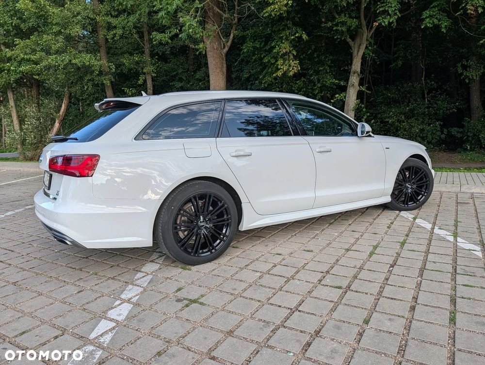 Audi A6 Avant 2.0 TDI Ultra S tronic - 13