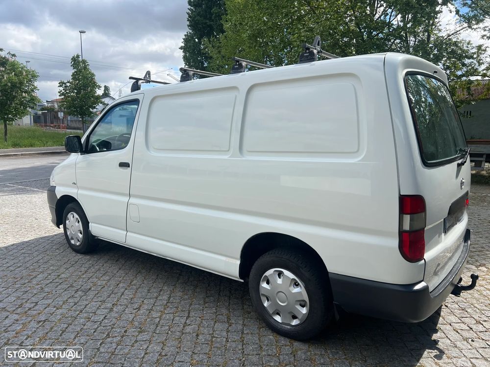 Toyota HIACE - 9