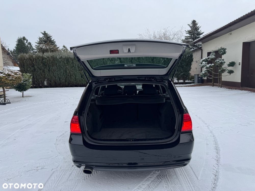 BMW Seria 3 318i Edition Lifestyle - 24