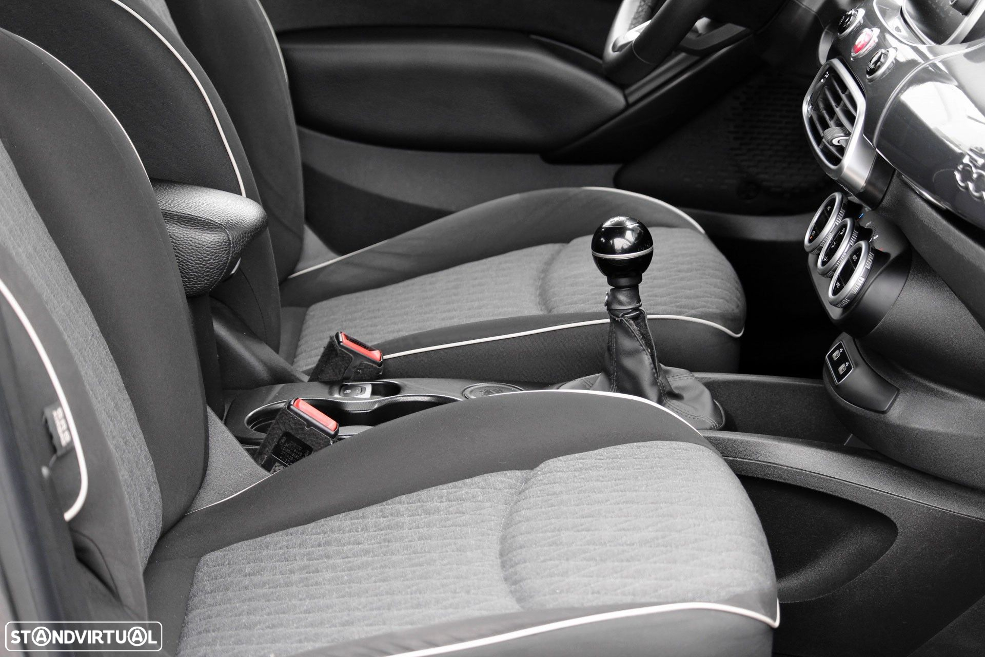 Fiat 500X 1.3 MJ City Cross - 27