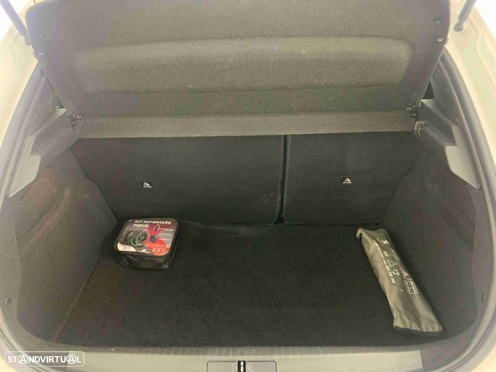 Peugeot 208 1.2 PureTech Active Pack - 14