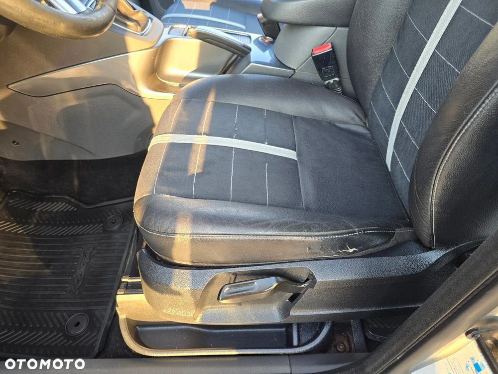 Ford Kuga 2.0 TDCi Titanium FWD - 18