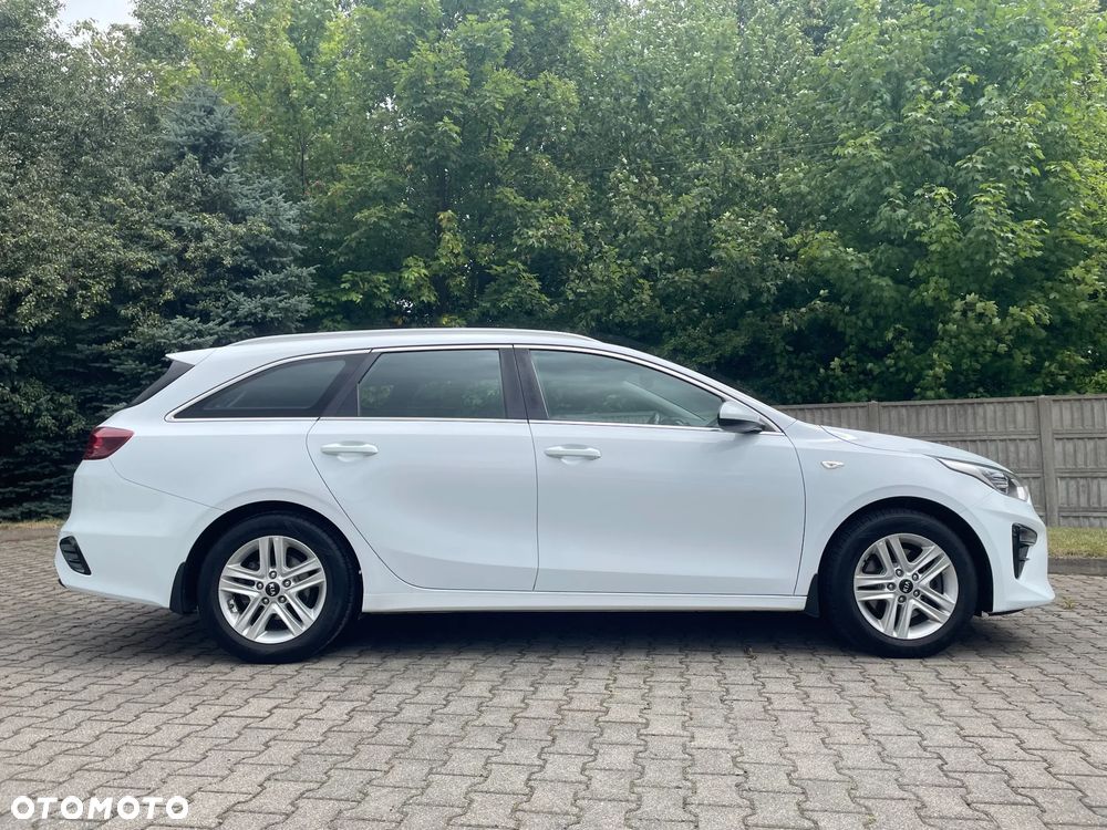 Kia Ceed 1.5 T-GDI M - 4
