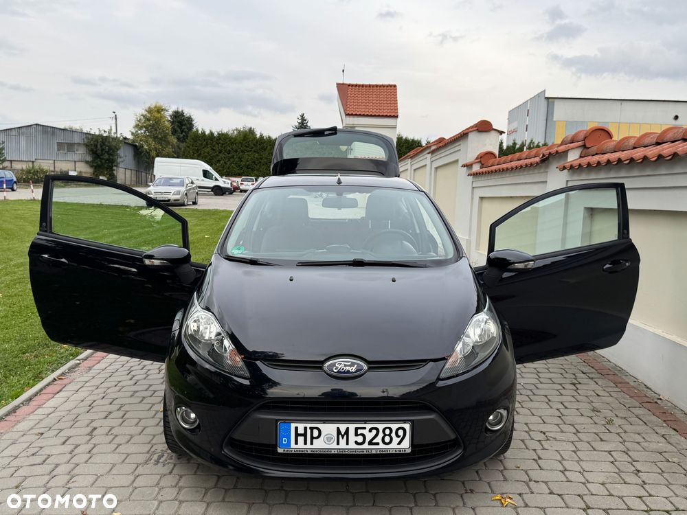 Ford Fiesta - 24