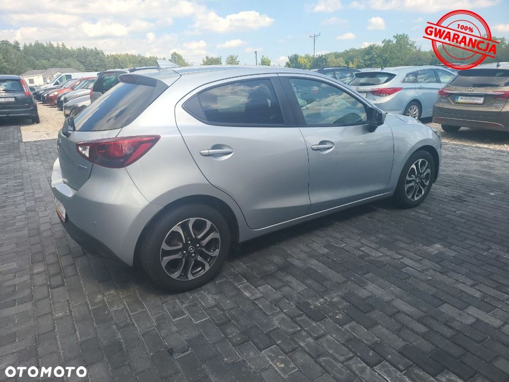 Mazda 2 - 16