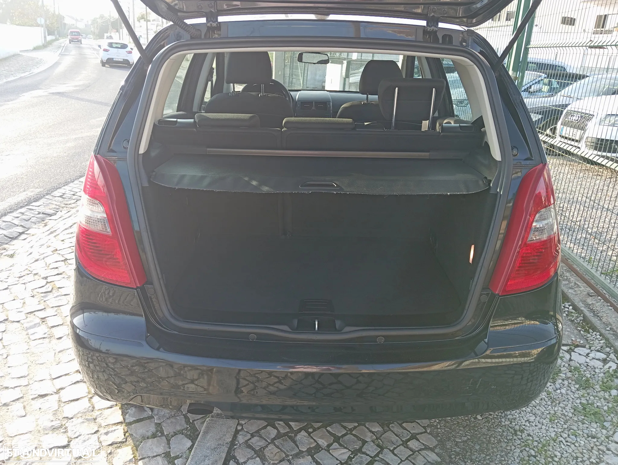 Mercedes-Benz A 160 Avantgarde Aut. - 15
