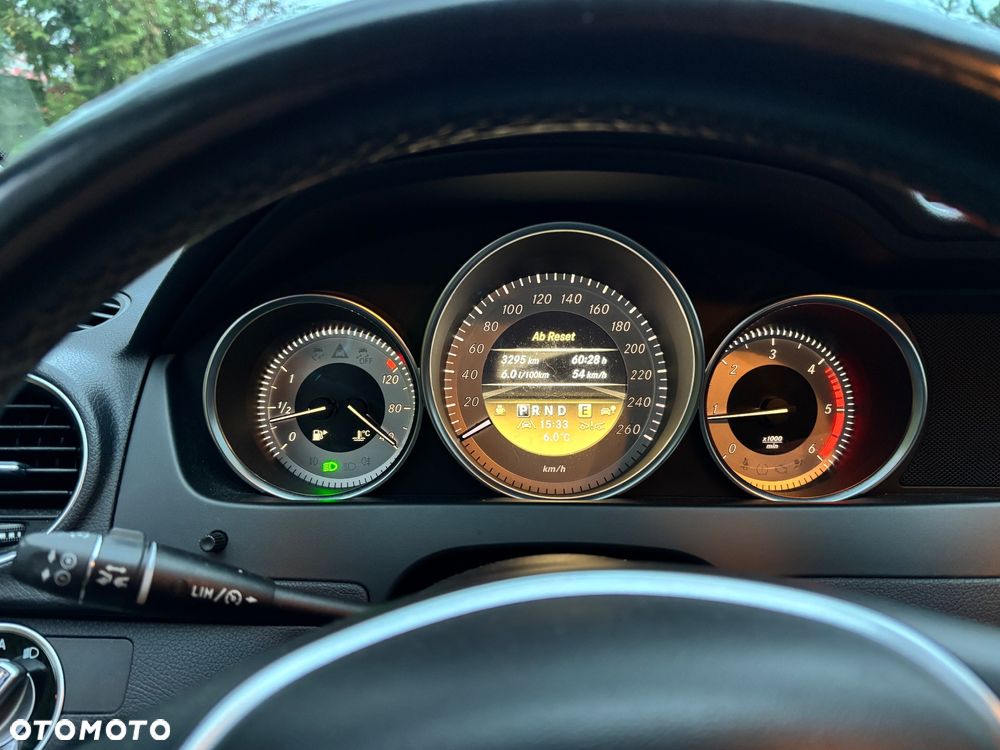 Mercedes-Benz Klasa C 250 CDI DPF 4Matic 7G-TRONIC BlueEFFICIENCY Avantgarde - 12