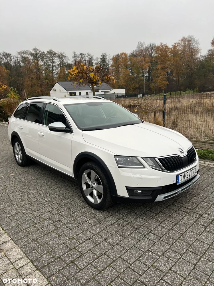 Skoda Octavia 2.0 TDI 4x4 DSG Scout - 3