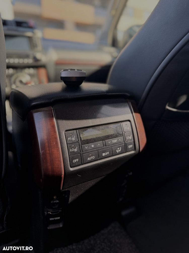 Toyota Land Cruiser 3.0l Turbo D-4D Aut. AVS 7 Locuri Luxury - 12