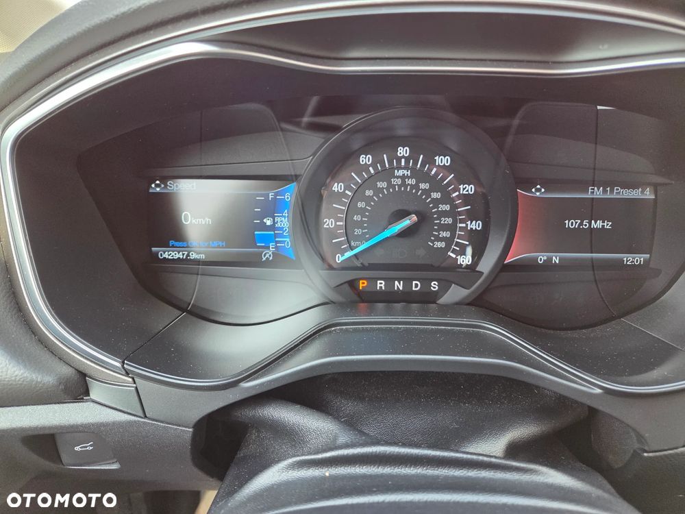 Ford Fusion - 21