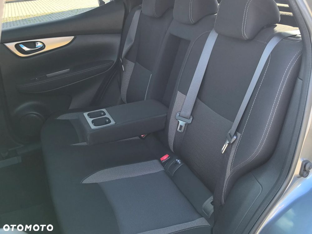 Nissan Qashqai 1.6 DIG-T N-Connecta - 37