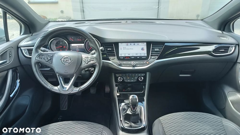 Opel Astra 1.4 Turbo Dynamic - 9