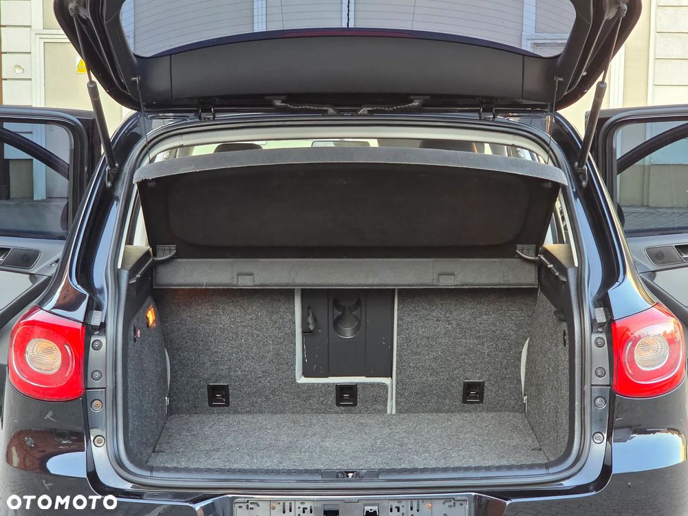 Volkswagen Tiguan 2.0 TDI DPF BlueMotion Technology Sport & Style - 39