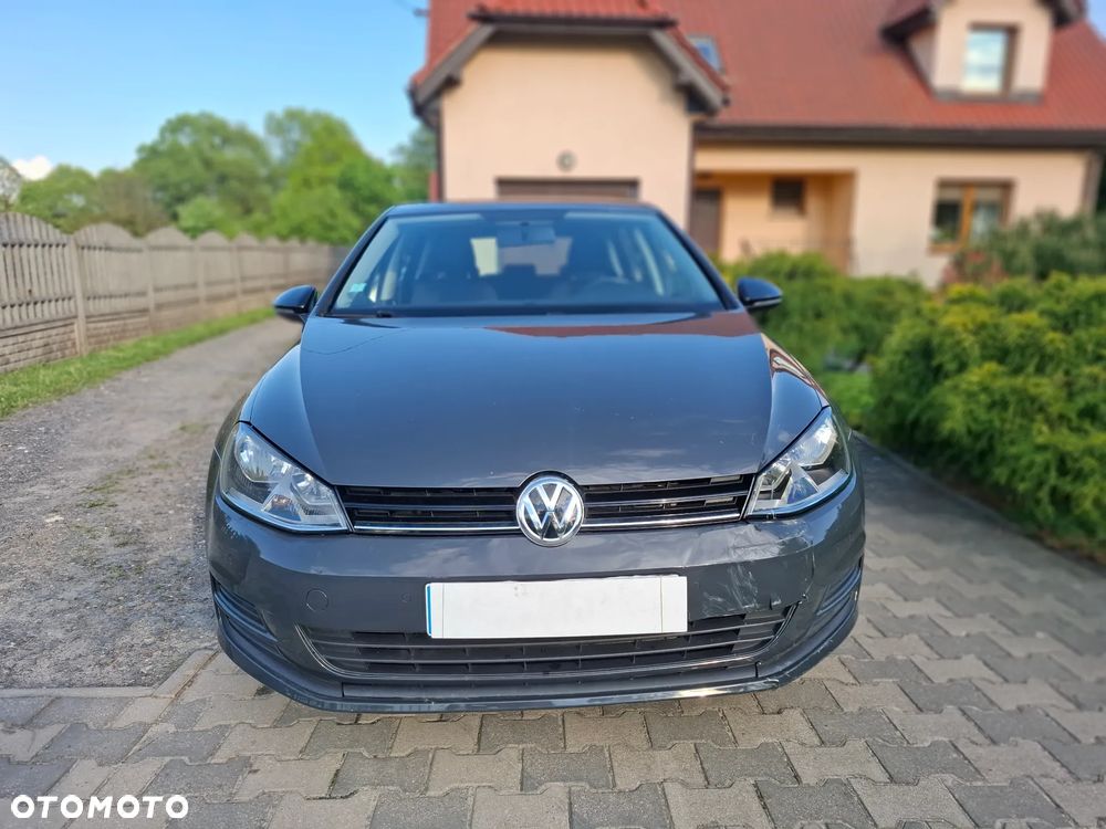 Volkswagen Golf - 2