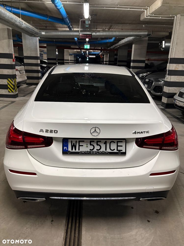 Mercedes-Benz Klasa A 220 4Matic 7G-DCT - 27