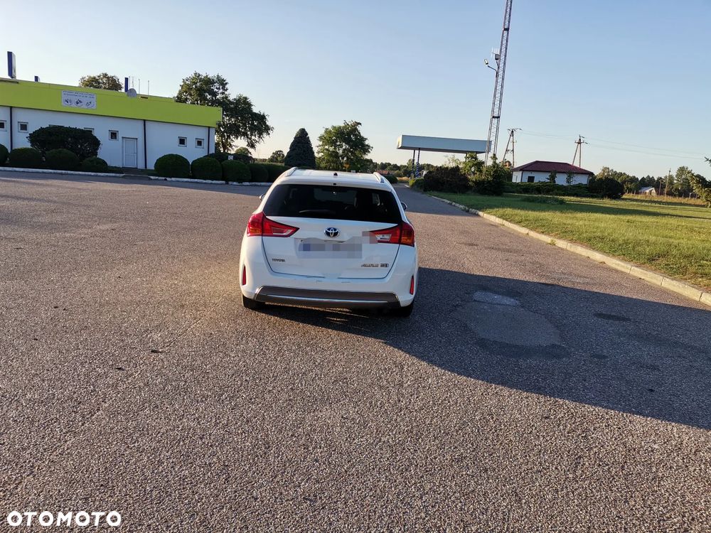 Toyota Auris - 38