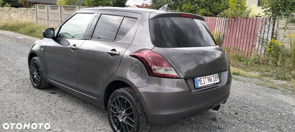 Suzuki Swift - 23