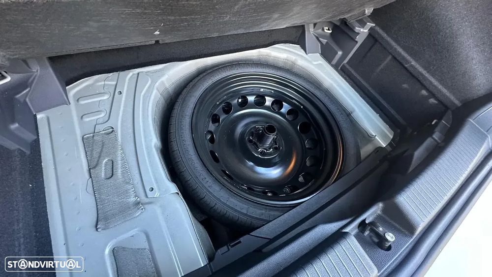 VW T-Cross 1.0 TSI Urban DSG - 16